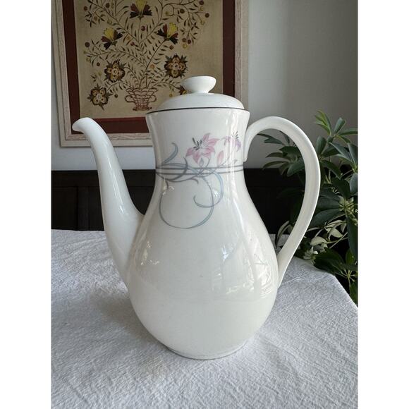 Royal Doulton ALLEGRO Coffee Pot H5109 - Picture 2 of 4